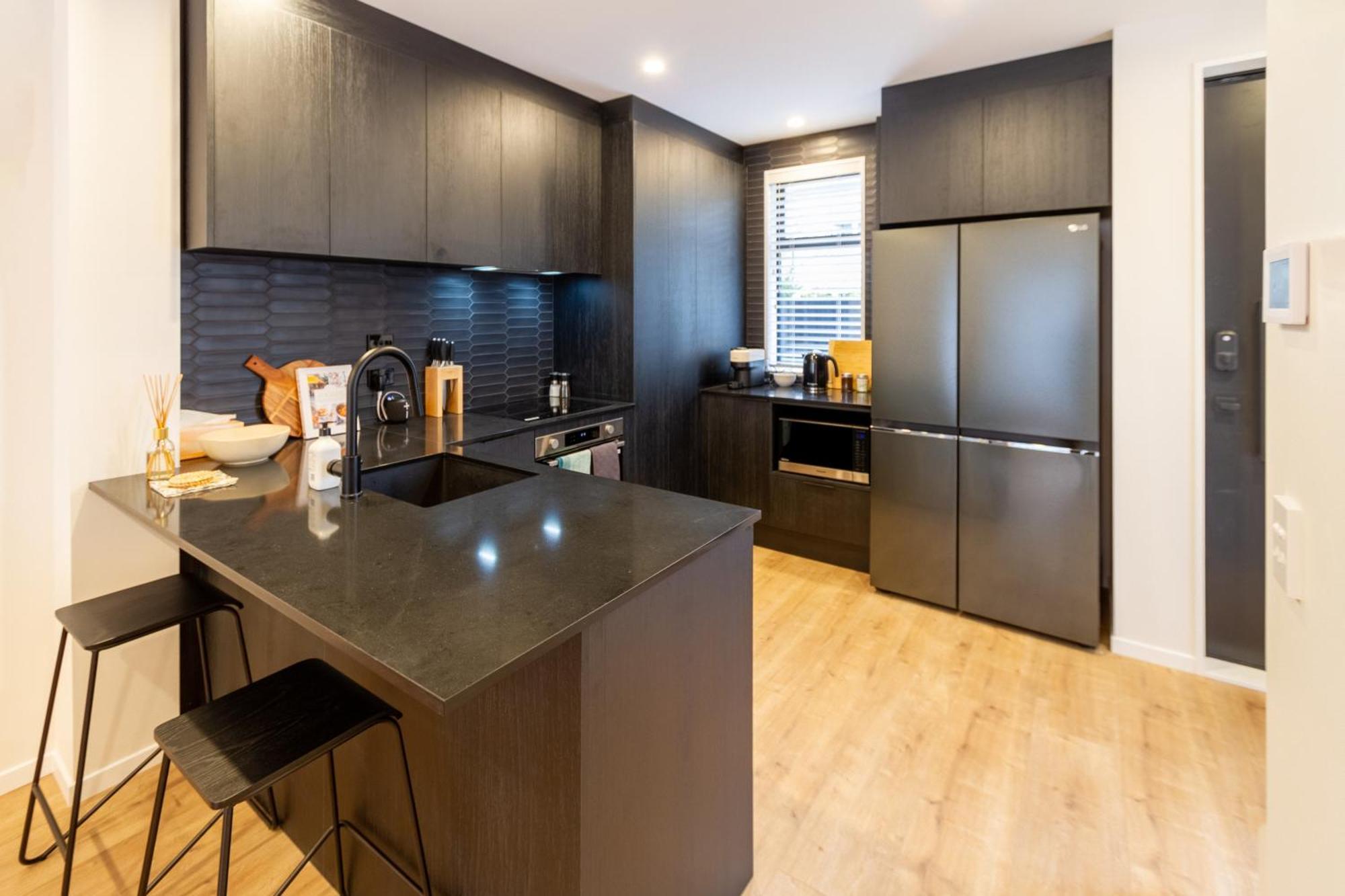 Stylish 3 Bedroom Home In Prime City With Garage Christchurch Exterior foto