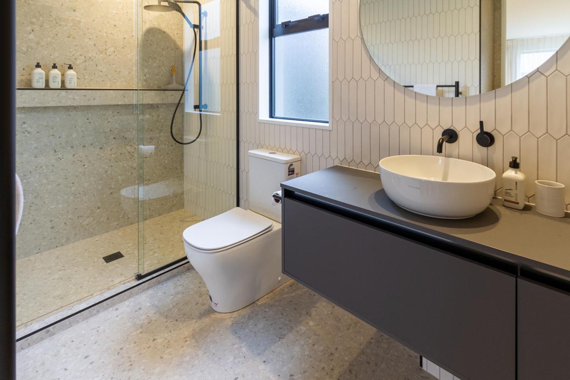 Stylish 3 Bedroom Home In Prime City With Garage Christchurch Exterior foto